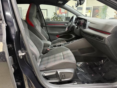 Used 2022 Volkswagen GTI SE FWD image 18