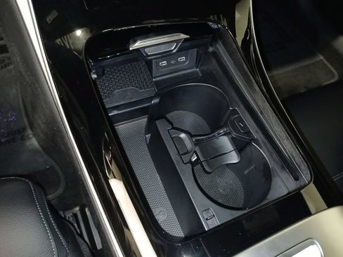 Used 2026 Mercedes-Benz C 300 4MATIC Sedan image 18