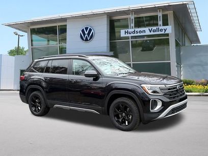 New 2026 Volkswagen Atlas Peak Edition