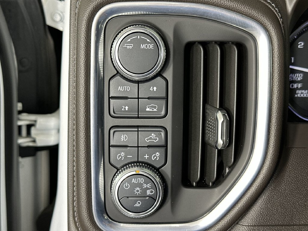 Used 2020 GMC Sierra 1500 SLT w/ SLT Premium Plus Package AWD/4WD image 21