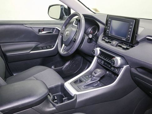 Used 2022 Toyota RAV4 XLE w/ Convenience Package AWD/4WD image 21