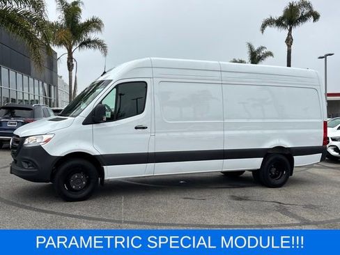 Used 2025 Mercedes-Benz Sprinter 3500 image 10