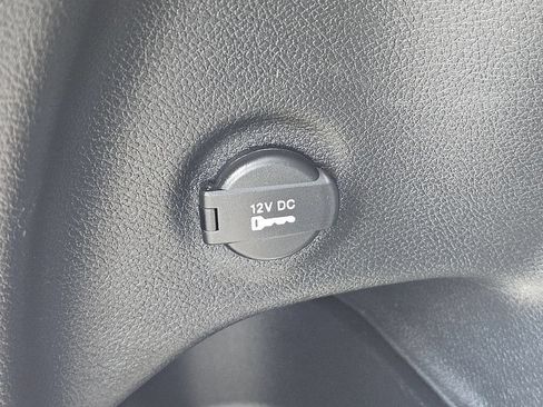 Used 2022 Jeep Compass Latitude w/ Sun and Sound Group AWD/4WD image 15