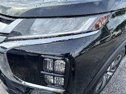 Used 2025 Mitsubishi Outlander Sport SEL image 9