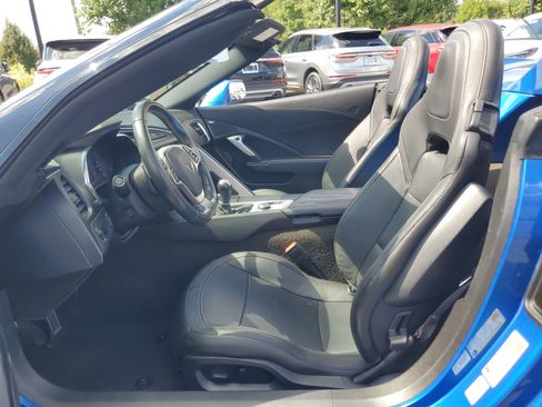 Used 2016 Chevrolet Corvette Stingray Convertible image 11