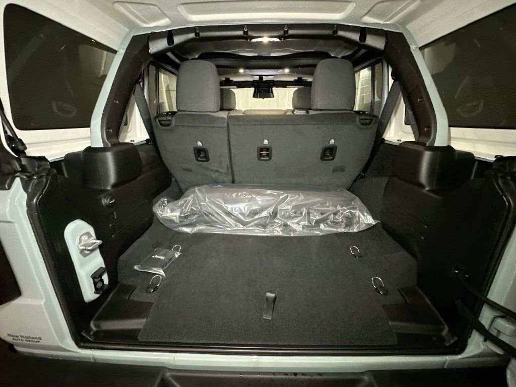 New 2026 Jeep Wrangler Unlimited Sport AWD/4WD image 30