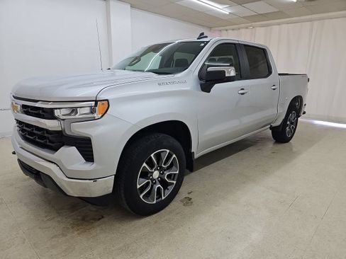 Used 2022 Chevrolet Silverado 1500 LT AWD/4WD image 28