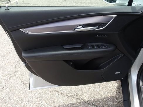 Used 2019 Cadillac XT5 Luxury AWD/4WD image 13