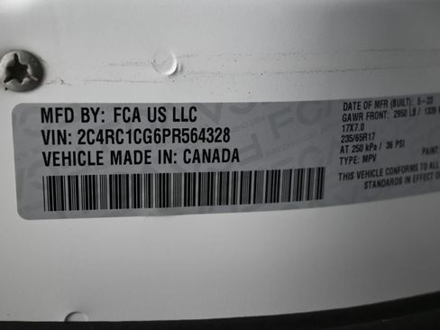 Used 2023 Chrysler Voyager LX FWD image 13