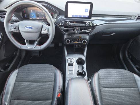 Used 2025 Ford Escape ST-Line AWD/4WD image 7