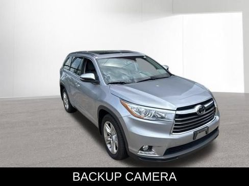 Used 2016 Toyota Highlander Limited Platinum AWD/4WD image 2