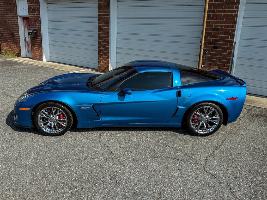 Used 2008 Chevrolet Corvette Z06 w/ Preferred Equipment Group RWD image 21