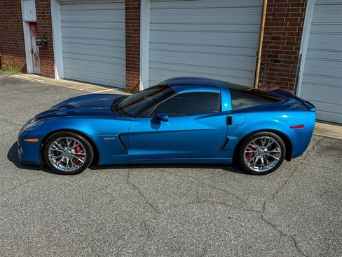 Used 2008 Chevrolet Corvette Z06 w/ Preferred Equipment Group RWD image 21