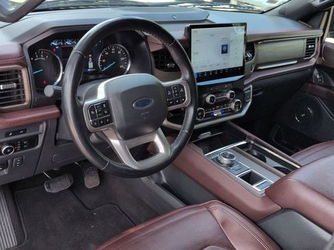 Used 2024 Ford Expedition Limited RWD image 10