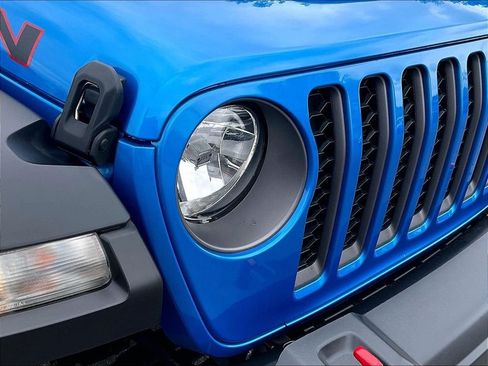 Used 2021 Jeep Gladiator Rubicon AWD/4WD image 31