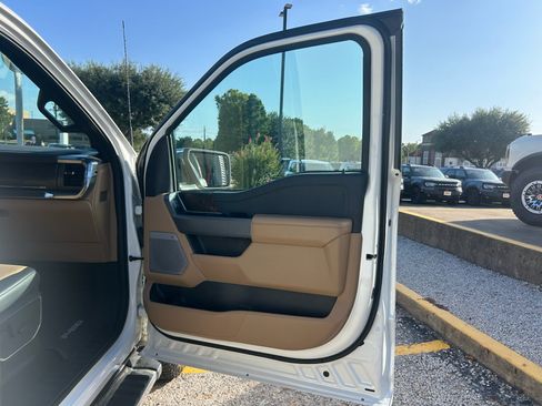 Used 2023 Ford F150 Lariat w/ Trailer Tow Package AWD/4WD image 14
