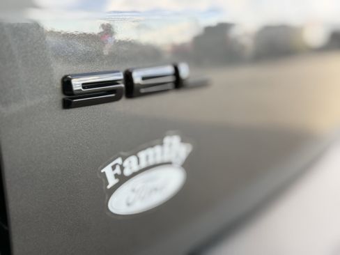 Used 2022 Ford Escape SEL w/ SEL Stealth AWD Package image 7