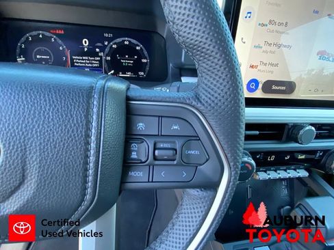 Certified 2024 Toyota Tacoma TRD Off-Road w/ TRD Off Road Upgrade Package AWD/4WD image 40