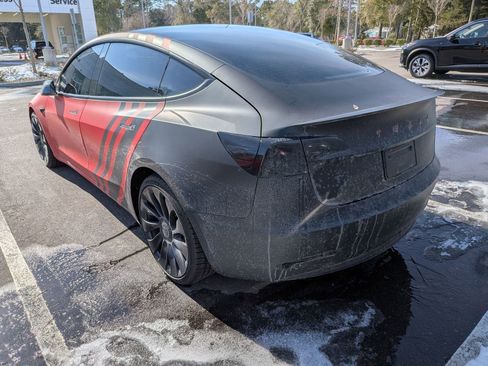 Used 2023 Tesla Model 3 Performance image 4