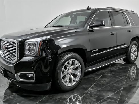 Used 2020 GMC Yukon Denali image 5