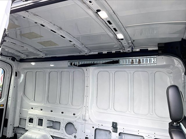 Used 2025 Ford Transit 250 148 Medium Roof RWD image 8