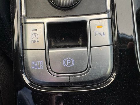 Used 2024 Kia Telluride S image 13