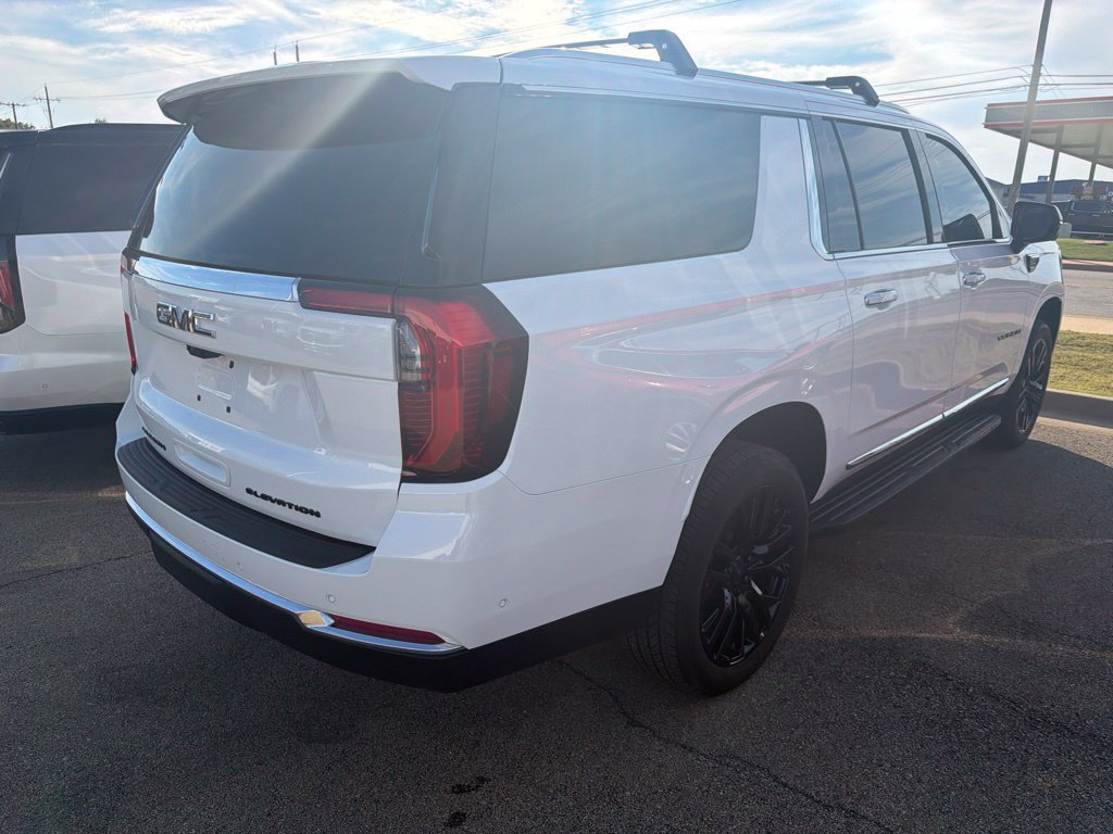 Used 2026 GMC Yukon XL Elevation w/ Elevation Premium Package AWD/4WD image 15