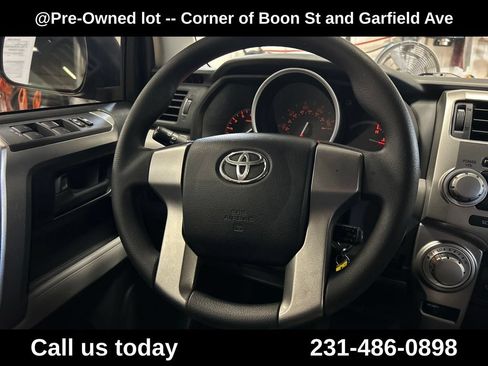 Used 2011 Toyota 4Runner Trail AWD/4WD image 19