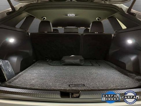 Used 2025 Volkswagen Atlas Cross Sport SE w/ Black Wheel Package image 83