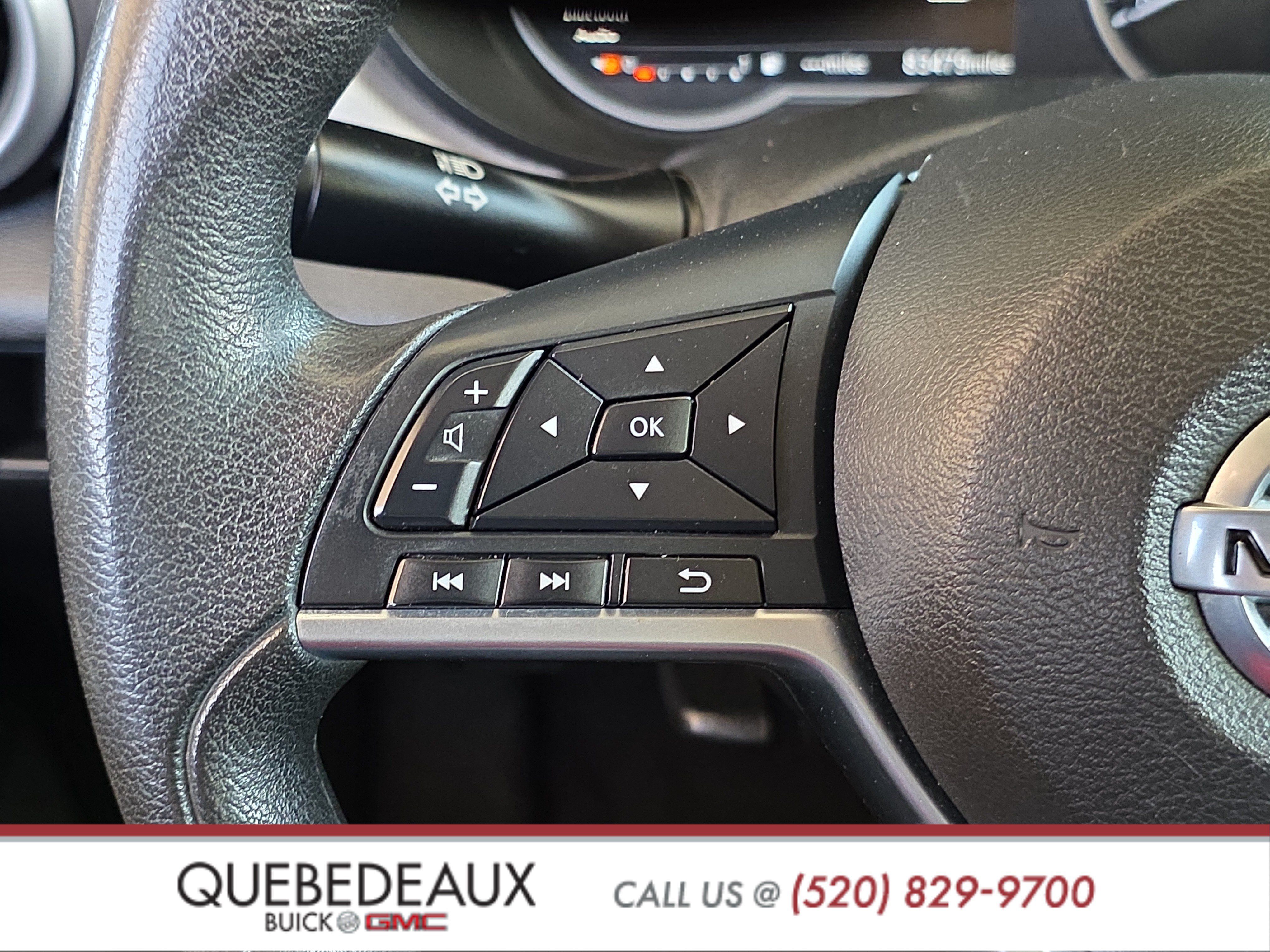 Used 2021 Nissan Versa SV FWD image 14