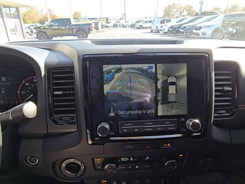 Used 2024 Nissan Frontier PRO-4X w/ Pro Premium Package image 19