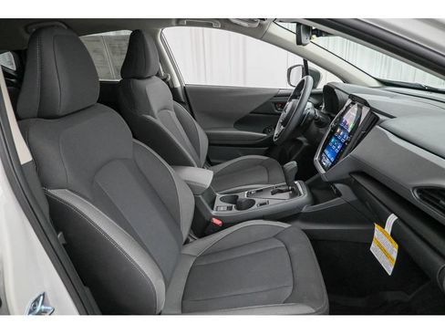 Used 2025 Subaru Crosstrek 2.5i Premium AWD/4WD image 17