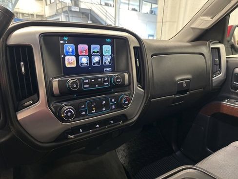 Used 2018 GMC Sierra 1500 SLE w/ SLE Preferred Package image 17