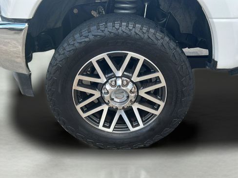 Used 2019 Ford F250 Lariat w/ Lariat Ultimate Package AWD/4WD image 37