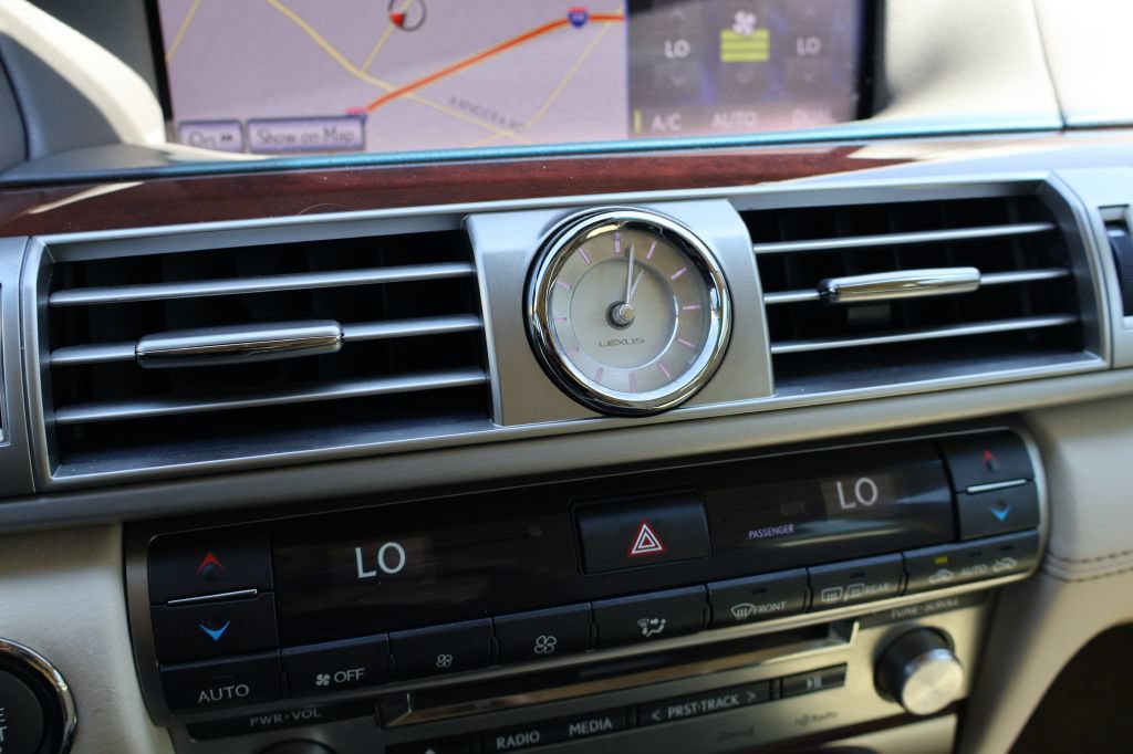Used 2014 Lexus LS 460 w/ Comfort Package RWD image 27