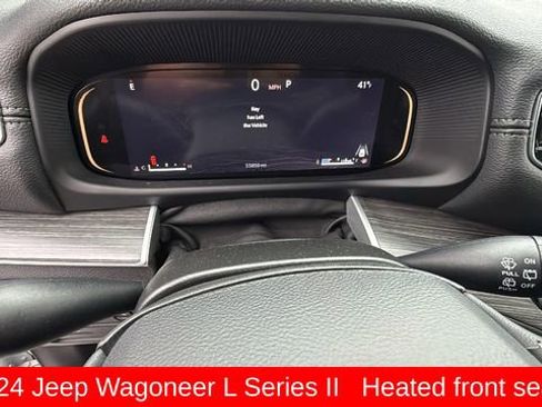 Used 2024 Jeep Wagoneer L Series II w/ Flexible Seating Group image 21