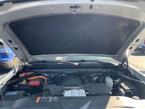 Used 2018 Chevrolet Silverado 1500 LT w/ LT Eassist Package image 17