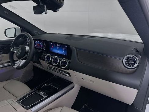 Used 2026 Mercedes-Benz GLA 250 image 28