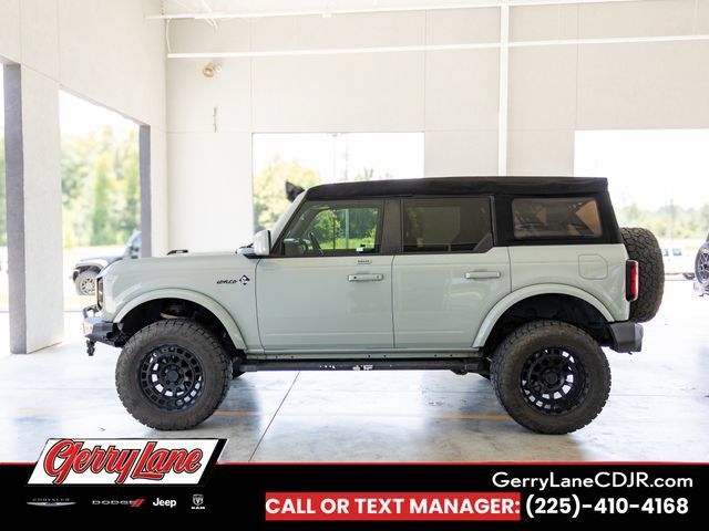 Used 2022 Ford Bronco Outer Banks AWD/4WD image 3