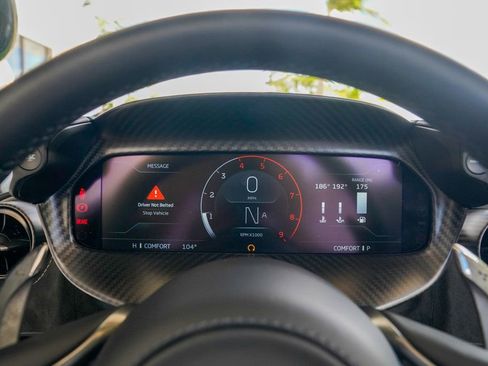 Used 2024 McLaren 750S Spider RWD image 73