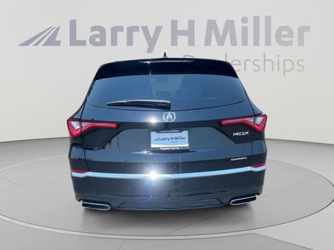 Used 2022 Acura MDX SH-AWD w/ Advance Package image 4