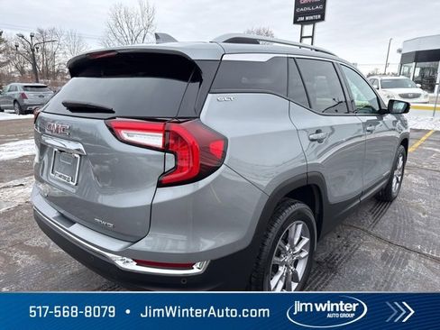 Certified 2024 GMC Terrain SLT image 12