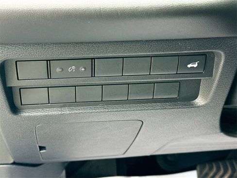 Used 2022 Mitsubishi Outlander SEL image 11