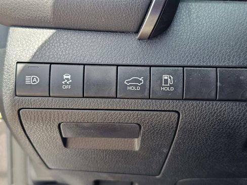 Used 2024 Toyota Camry SE FWD image 18