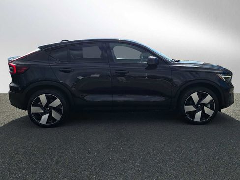 Used 2023 Volvo C40 P8 Recharge Ultimate image 2