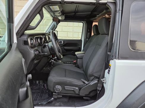Used 2021 Jeep Wrangler Sport image 26