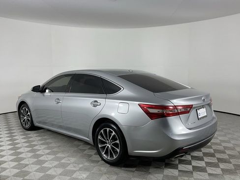 Used 2018 Toyota Avalon XLE image 7
