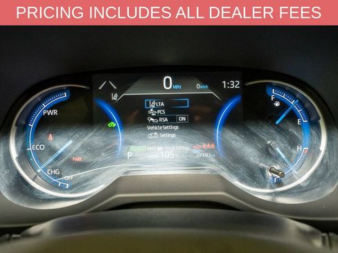 Certified 2025 Toyota RAV4 LE AWD/4WD image 15