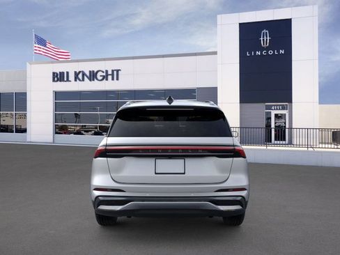 New 2026 Lincoln Nautilus Reserve image 5