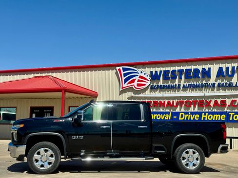 Used 2022 Chevrolet Silverado 2500 LTZ w/ LTZ Texas Edition AWD/4WD image 3